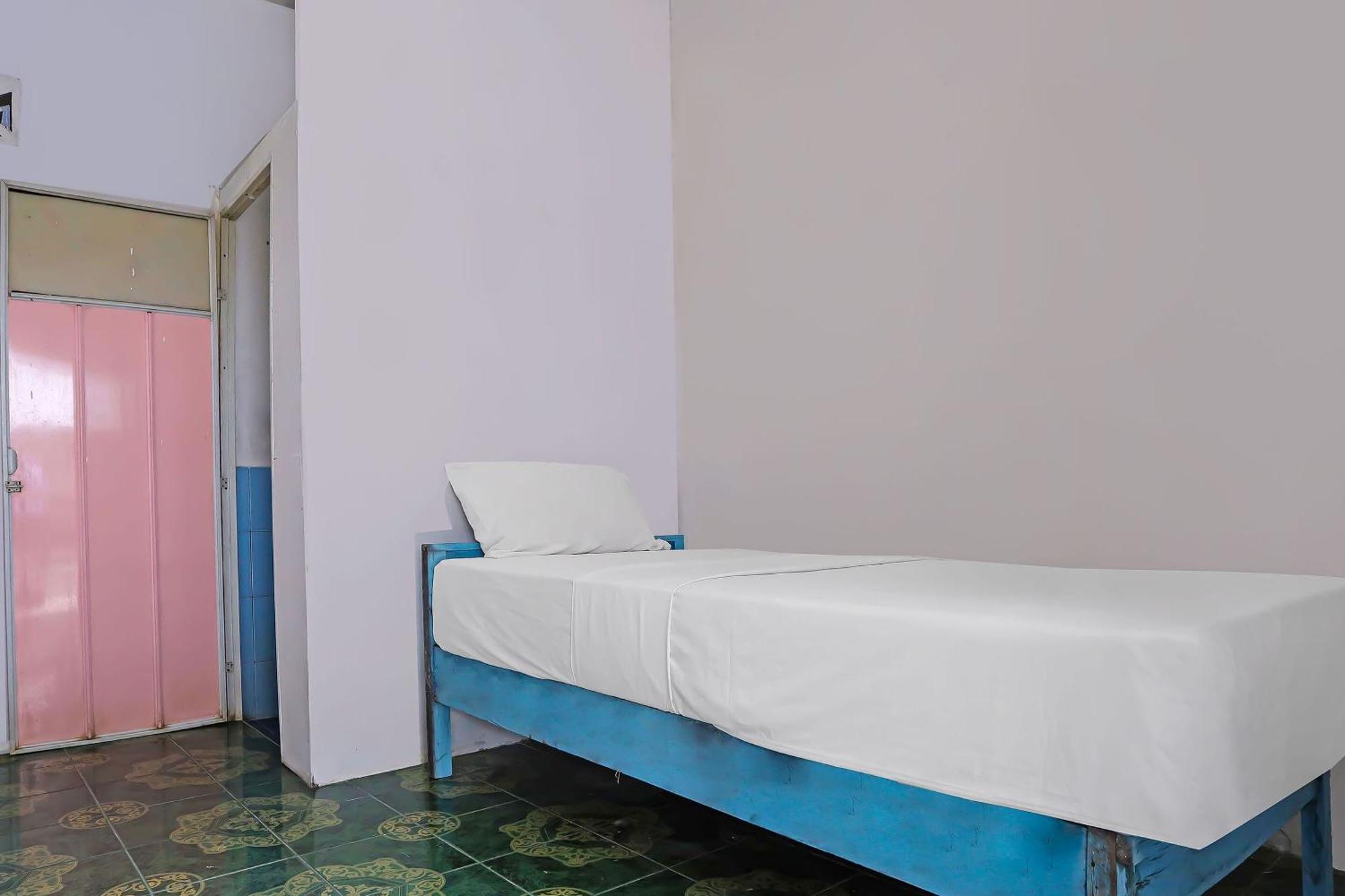 Spot On 92421 City Kost Syariah Pangkal Pinang Exterior foto